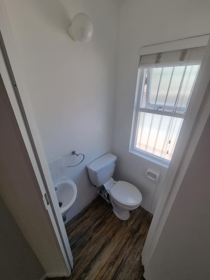 2 Bedroom Property for Sale in Claremont Upper Western Cape
